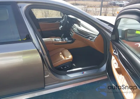 2020 BMW 750I xDrive из США, поврежденный, VIN WBA7U2C05LGJ59776